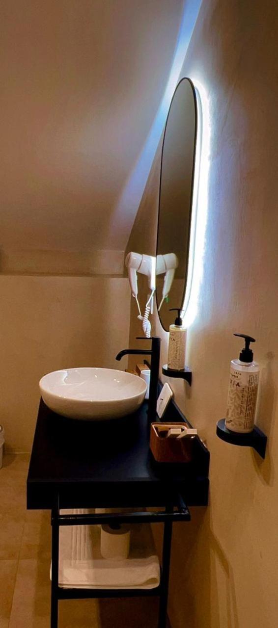 Vila Koja Boutique Hotel Tiranë Ngoại thất bức ảnh