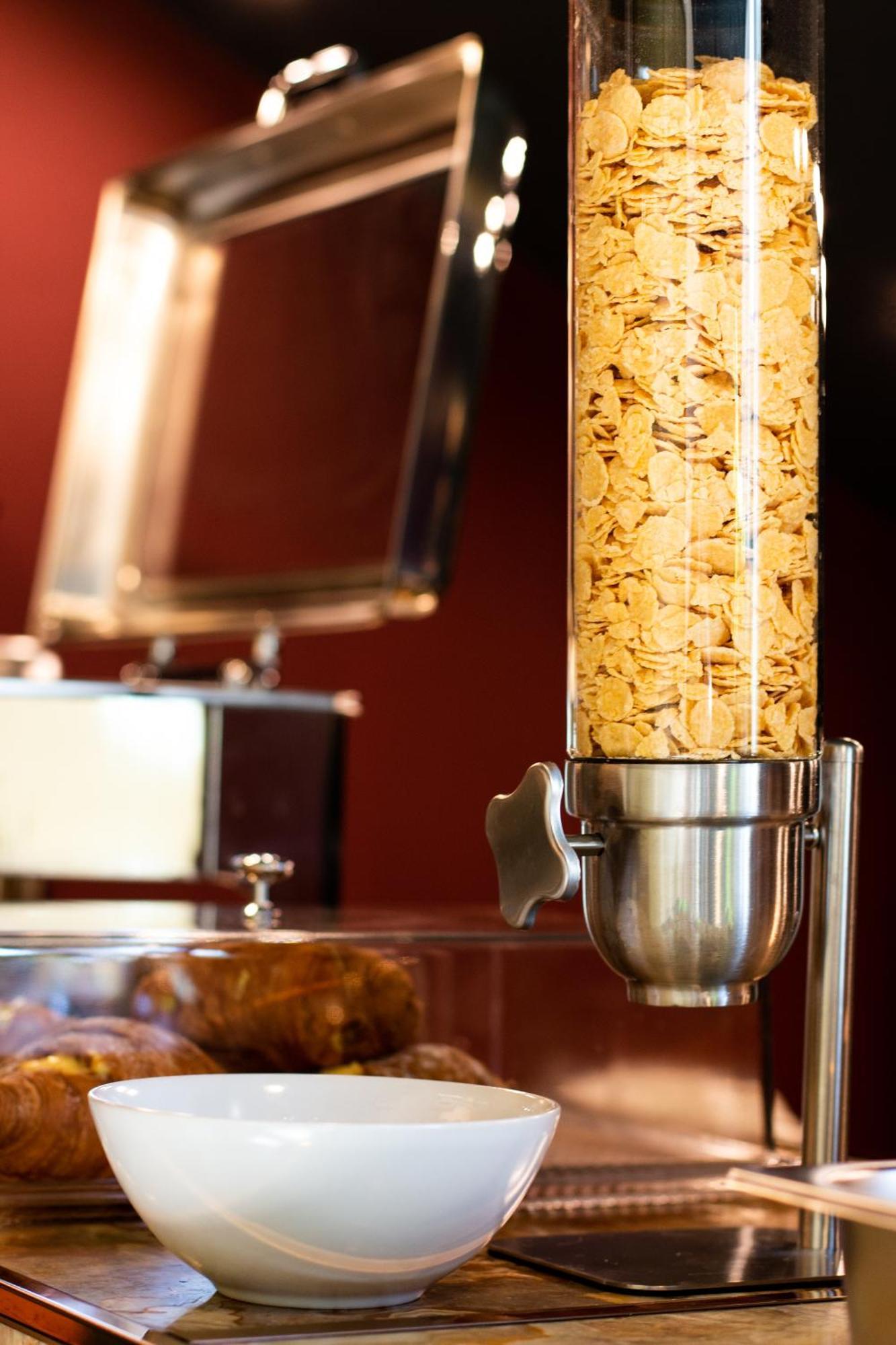 Vila Koja Boutique Hotel Tiranë Ngoại thất bức ảnh